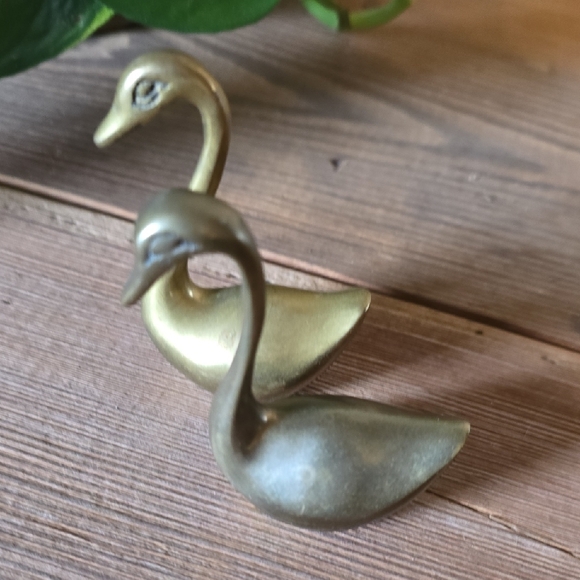 Russ Other - Vintage Russ Brass Decorative Swan Accents